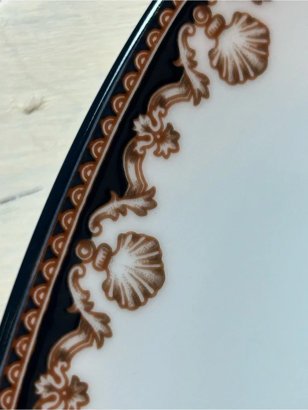 WEDGWOOD MEDICI R4588 Bone China 14 1/8” Oval Serving Platter Plate England